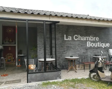 โรงแรม ลาชองเบอ บูติก แอท เกาะลันตา โรงแรมในเกาะลันตา