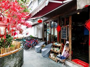 West Lake Youth Hostel