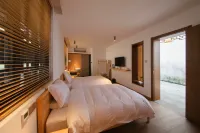Sojourn Resorts Hotels in Yuexi SM Square Area