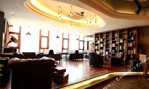 James Joyce Coffetel (Beijing Songjiazhuang Metro Station)