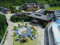 Huoquan Mulou Villa Hotels near Changshou Museum