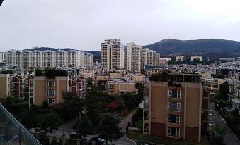 Kunming Jiujing Short-term Rental Apartment