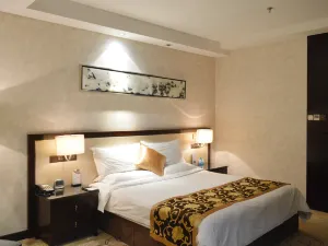 Huayang Holiday Hotel