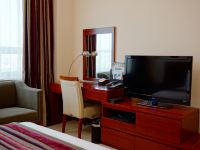 南航明珠上海大酒店 - 高级大床房