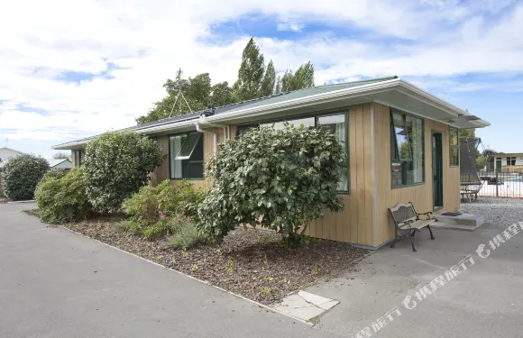 克羅納特恩公園假日酒店