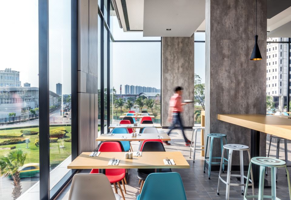 이비스 방콕 임팩트 객실 내부