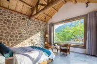 Yimeng Shanshe Holiday Hotel Hotels in Pingyi