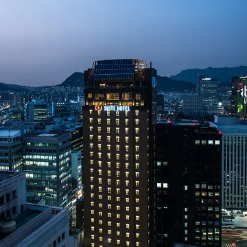 ENA Suite Hotel Namdaemun Отели рядом с достопримечательностью «Парк Сосомун»