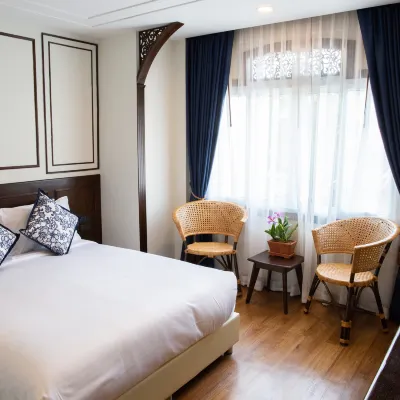 Elliebum Boutique Hotel Hotels near Phra Sing