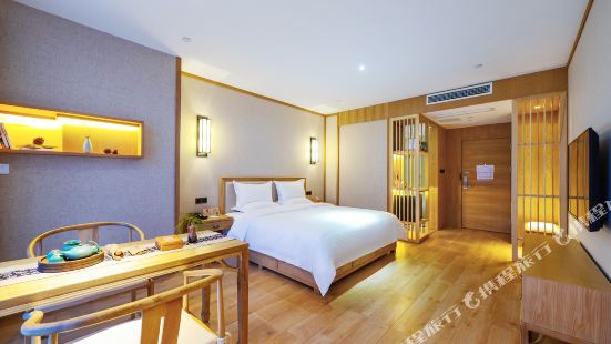 Qianting Zen Designer Hotel (Chongqing Wanzhou Wanda Plaza)