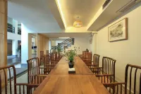 Heshe Lakeside Resort - sarapan
