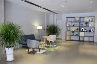 Homeinn Selected (Donggang North High-speed Railway Station) Hotel di Donggang