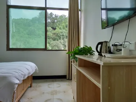 loquat garden farm Отели рядом с достопримечательностью «Dongjiang Lake Tourist Area»