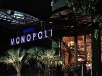 Hotel Monopoli Hotels near Kemang