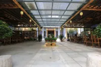 Huashan Outdoor Theme Hotel Hôtels à : Tongguan