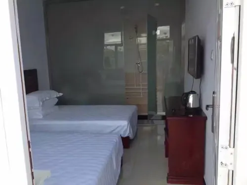 Wuyuan Luohe 18 Bay Farmhouse