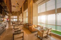 Hilton Yantai - breakfast
