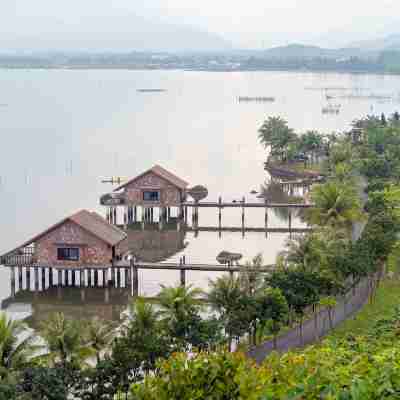 Vedana Lagoon Resort & Spa Rooms