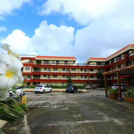 Beach Garden Hotel