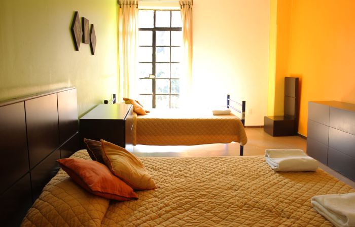 Hotel Amigo Suites
