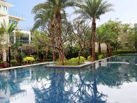 三亚湾十八渡蓝度假酒店 - 室外游泳池