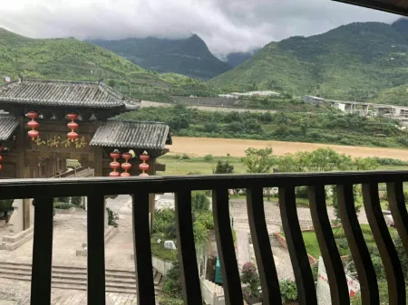 Xishui Xincheng Hotel Отели рядом с достопримечательностью «Nvgongjun Street»