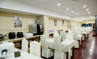 James Joyce Coffetel (Baoding Railway Station East Square)