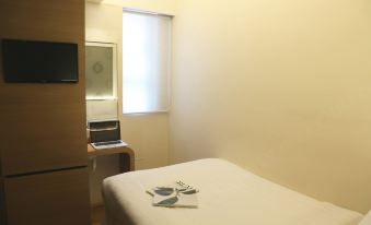 Bridal Tea House Hotel (Yau Ma Tei Wing Shing Lane)