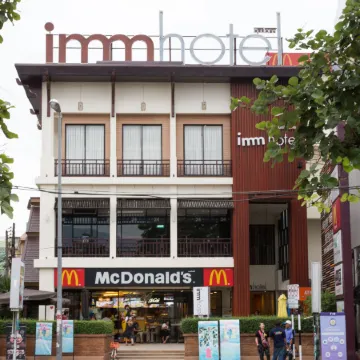 Imm Hotel Thaphae Chiang Mai Отели рядом с достопримечательностью «Ворота Тхапе»
