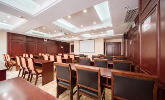 Lido Boutique Hotel (Yancheng Station Baolong Plaza Branch)