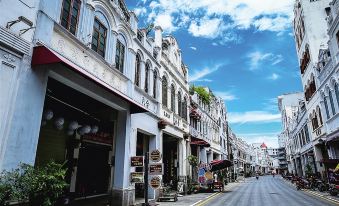 Haikou Qilou Inn (Qilou Old Street Bell Tower Branch)