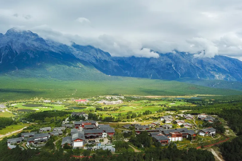 Jinmao Pureal Mountain Lijiang