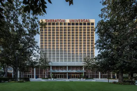 Sheraton Universal Отели рядом с достопримечательностью «Уотеруорлд»
