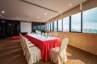 Nesta Hotel Ha Noi - Beach