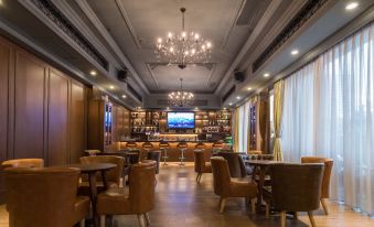 International Exhibition and Convention Tocasi Hotel (Swatow Suning Plaza Mixc City Store) - Housity