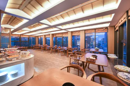 Mehood Hotel (Xi'an Lintong Terracotta Army Hua Qing Palace) Отели рядом с достопримечательностью «Lishan Cableway Station»