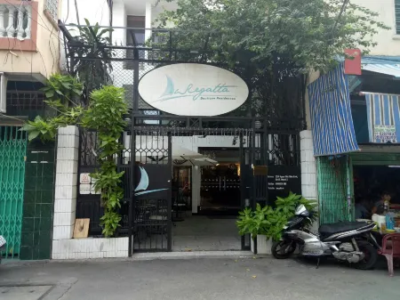 帆船精品公寓