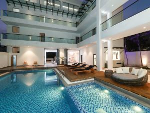 Haikou Pu Pool Design B&B