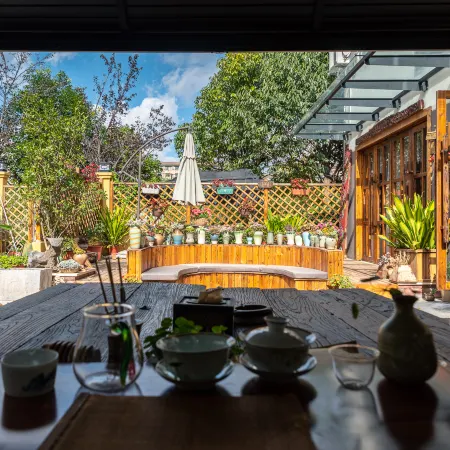 Dian Chi Lake Villa