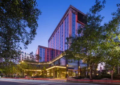 Headquarter International Hotel Отели рядом с достопримечательностью «Шанхай-Сити»