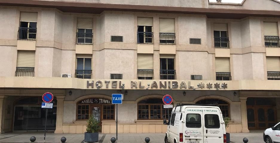 Hotel RL Anibal - Housity