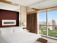 Shangri-La Hotel, Beijing Hotels near Cishousi Station
