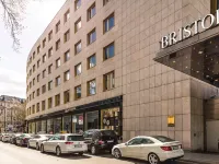 Bristol Berlin, Vignette Collection by IHG Các khách sạn gần Trung tâm mua sắm Bikini Berlin