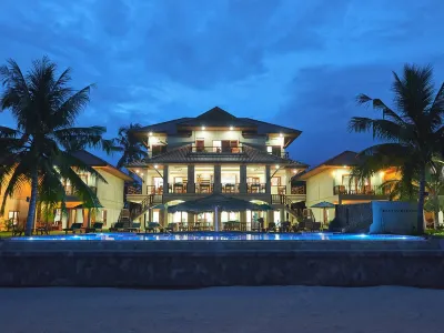 Sara Beachfront Boutique Resort Các khách sạn gần Wat Kaeo Prasert