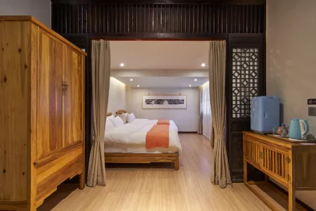 Shanghai Yudal Lishe (Xinchang Ancient Town Wildlife Park) Отели рядом с достопримечательностью «Shanghai Wanfo Pavillon»