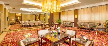 New Century Hotel Hefei Отели рядом с достопримечательностью «CPC Anhui Provincial Committee Party School»