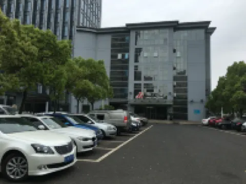 Jinjiang Inn (Taicang Wanda Plaza Shanghai East Road) Hotels near Taicang Indoor Stadium