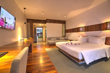 Hotel Somadevi Angkor Boutique and Resort Отели рядом с достопримечательностью «Puthan Nokor Reach Thorm Meta Pagoda»