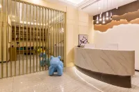 雅丁假日飯店（雅安四川農業大學店） - 2 星級