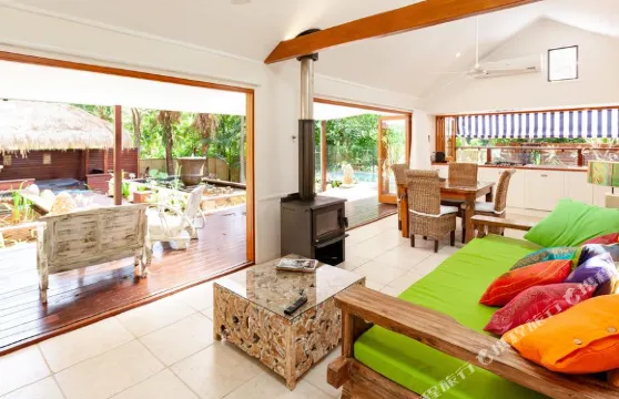 波克特庇護所酒店